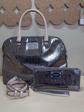 MICHAEL Michael Kors Cindy Dome Satchel & Continental Wallet Bundle Silver GUC